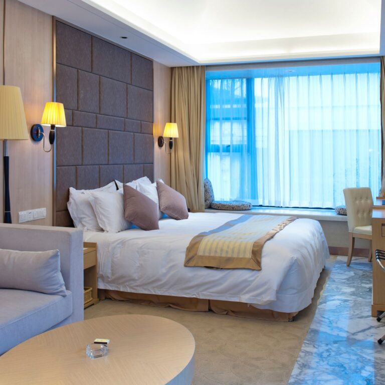 הזמנת מלונות בלבדLiat Lux Vacations -